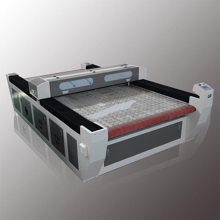 Mga Kalamangan ng CNC Laser Fabric Cutter